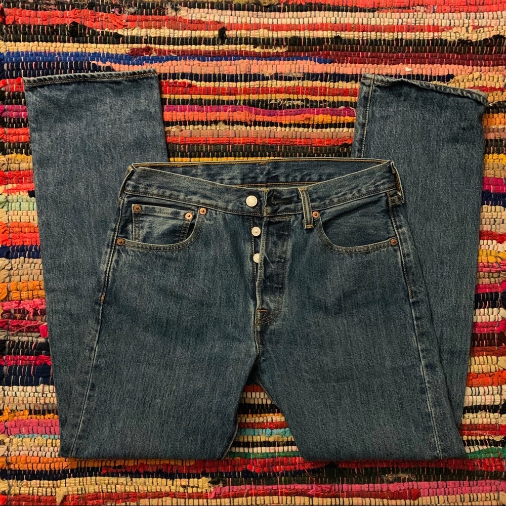 vintage levis 501 jeans